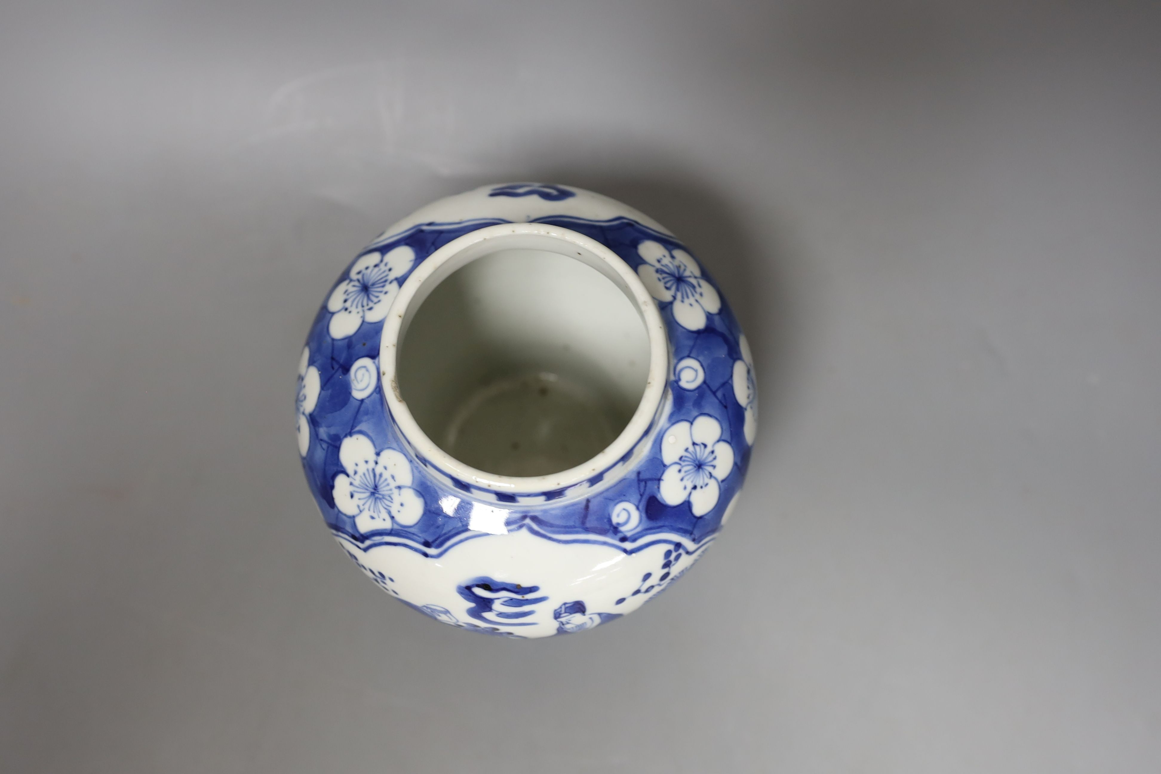 A Chinese blue and white jar and cover, Kangxi mark, 19th century - 18.5cm tall